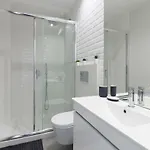 Host Wise - Charming Flat With Netflix - River View