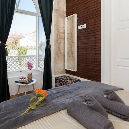 Host Wise - Charming Flat With Netflix - River View פורטו