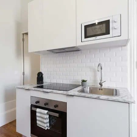 Host Wise - Charming Flat With Netflix - River View דירה פורטו