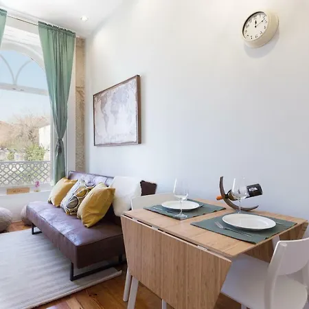 Host Wise - Charming Flat With Netflix - River View דירה *