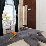 Host Wise - Charming Flat With Netflix - River View Porto